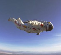 پریدن فضانورد ماجراجوی اتریشی از سفینه به سمت زمین‎