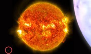 زمین در مقایسه با خورشید و بزرگ ترین ستاره ی شناخته شده چه ابعادی دارد؟ 